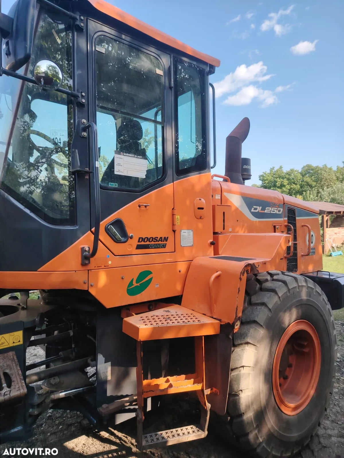 Încărcător frontal Doosan DL250