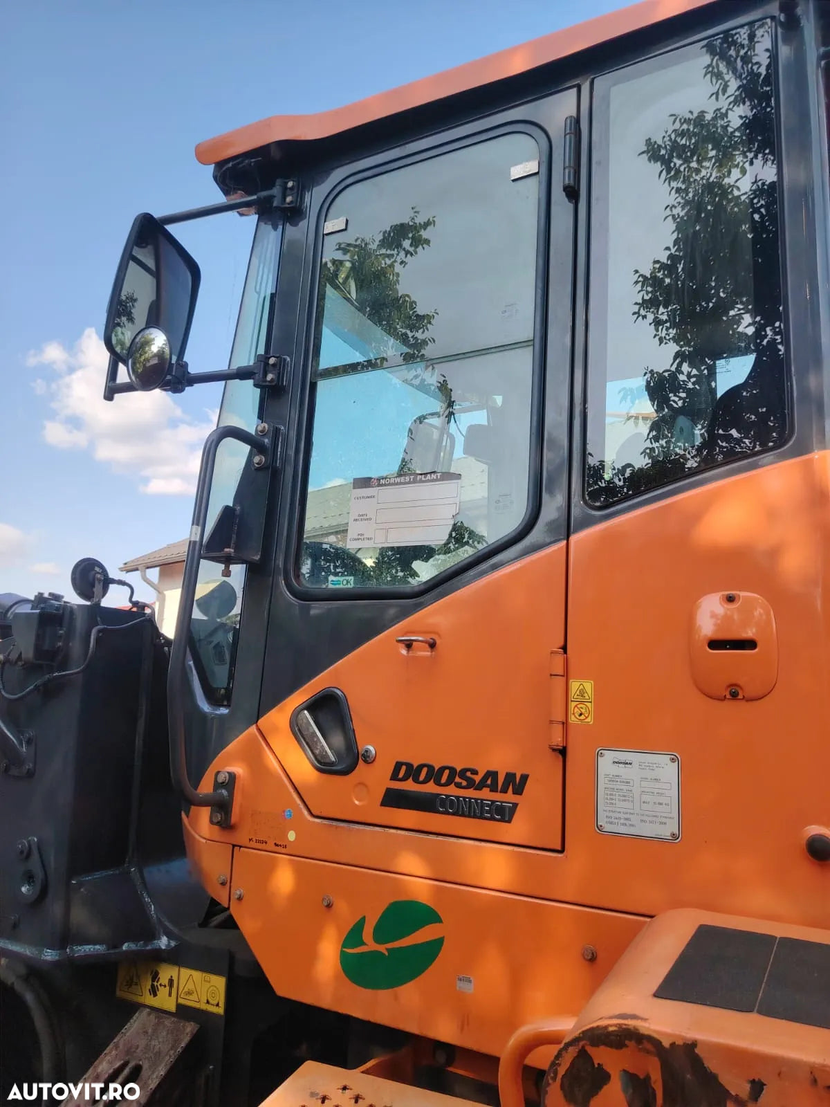 Încărcător frontal Doosan DL250