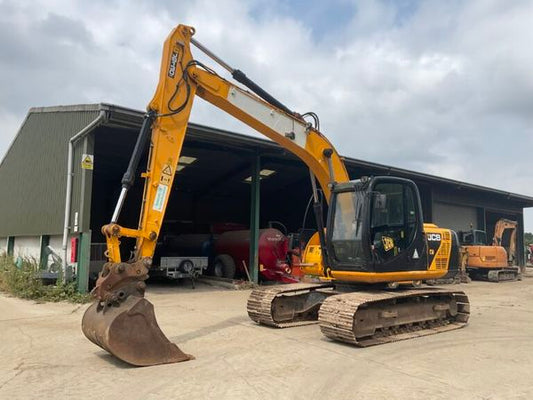Excavator JCB JS130LC - VASTech Machinery