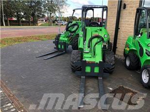 Incarcator frontal - Avant 735