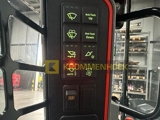 Mini incarcator - Bobcat T 66 Laser Grader 244 cm