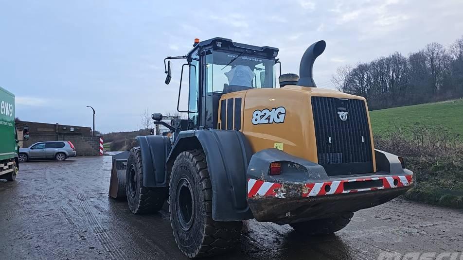 Incarcator frontal - Case 821 GXR