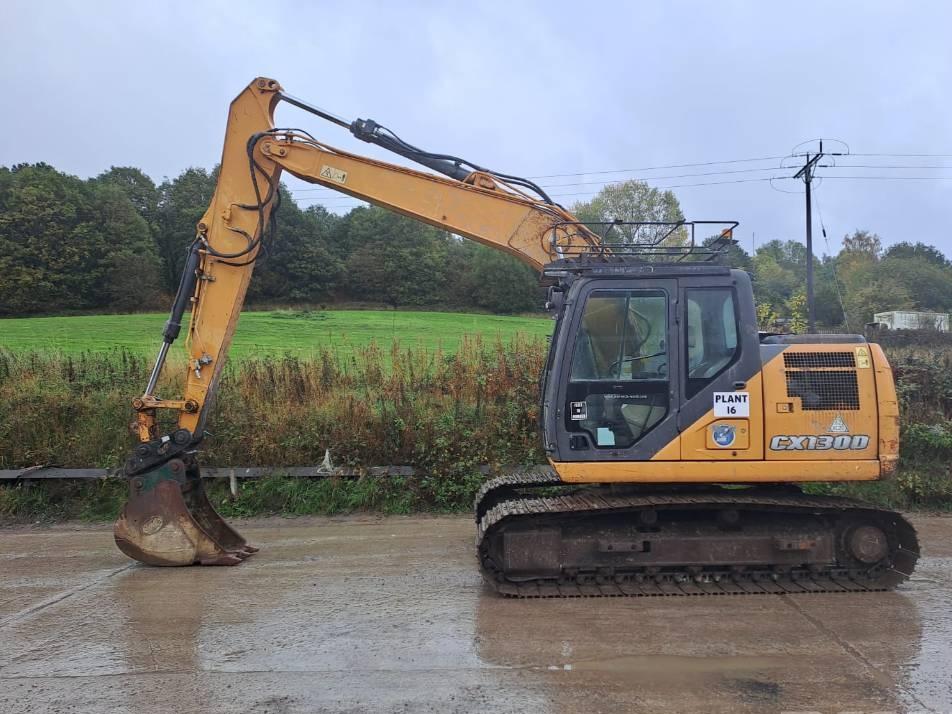 Excavator pe senile - Case CX 130 D
