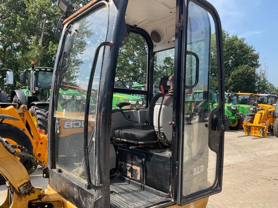 Miniexcavator - CAT 302.7 D CR