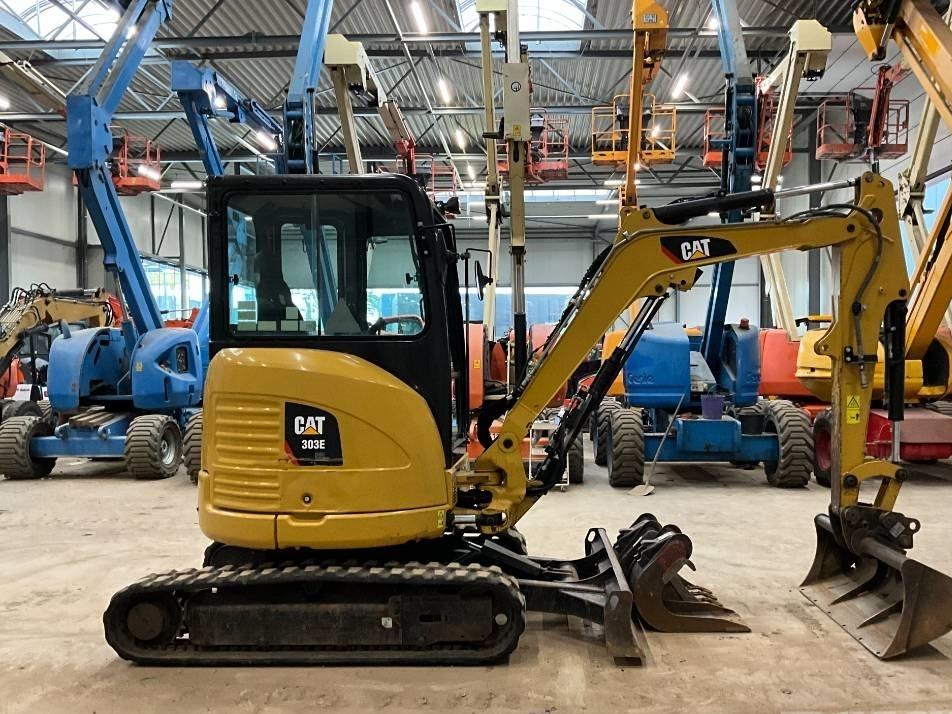 Miniexcavator - CAT 303 E CR