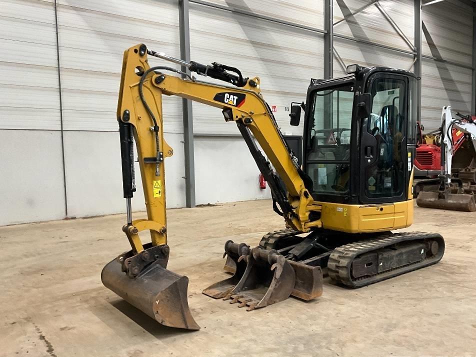 Miniexcavator - CAT 303 E CR