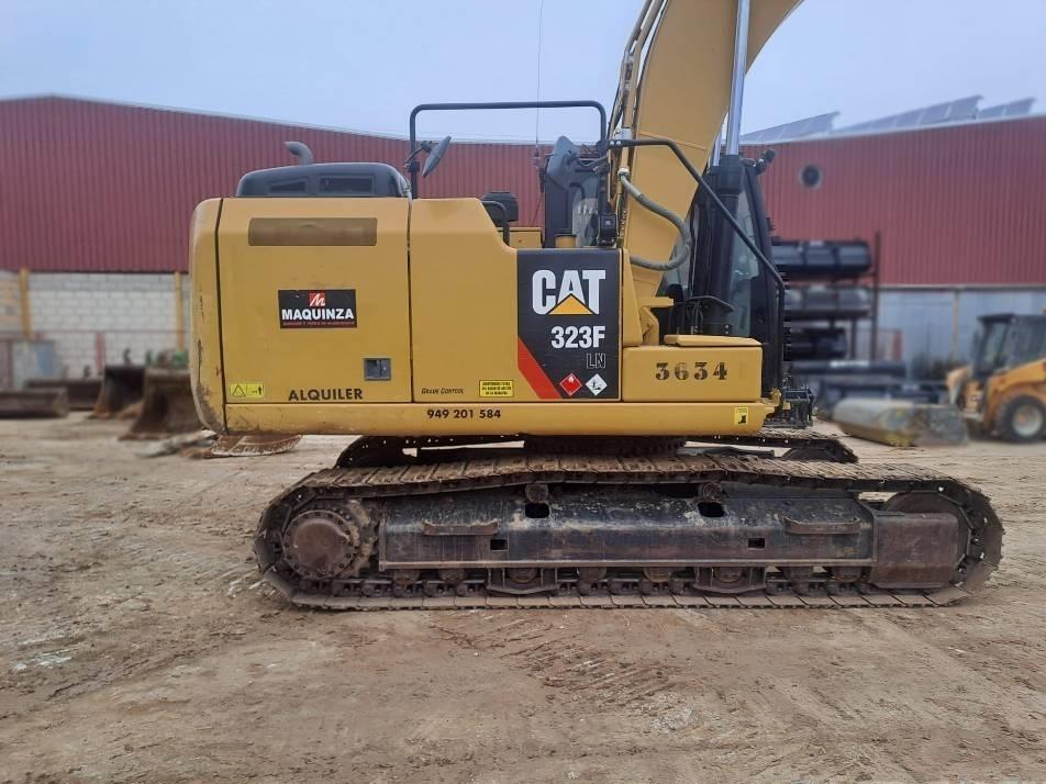 Excavator pe senile - CAT 323FLN IHC