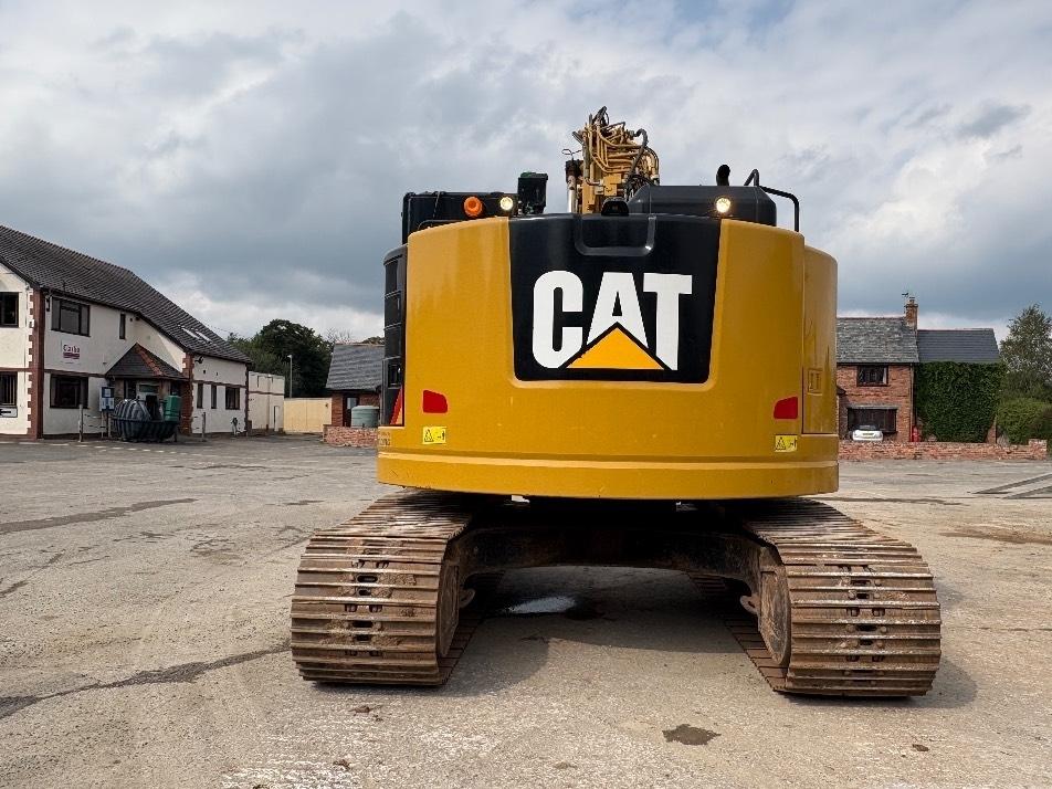 Excavator pe senile - CAT 325 FL CR