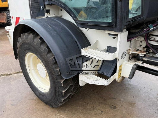 Incarcator frontal - CAT 908M