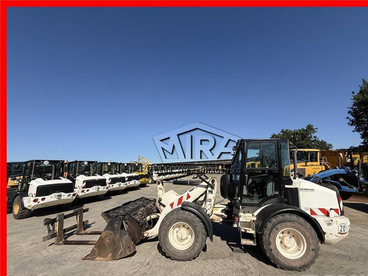 Incarcator frontal - CAT 908M