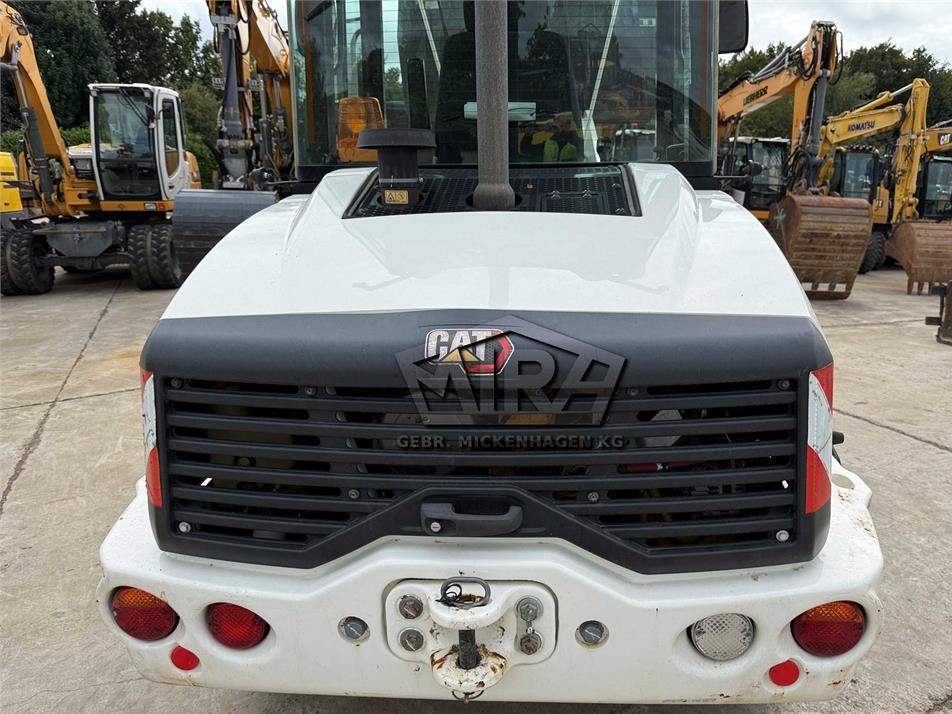 Incarcator frontal - CAT 908M