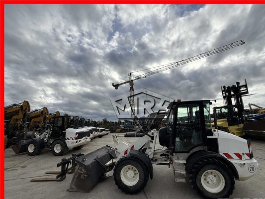 Incarcator frontal - CAT 908M