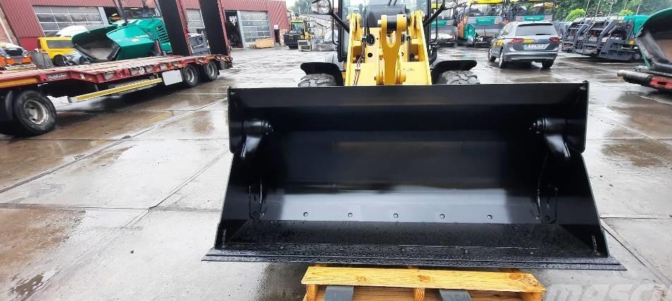 Incarcator frontal - CAT 908M