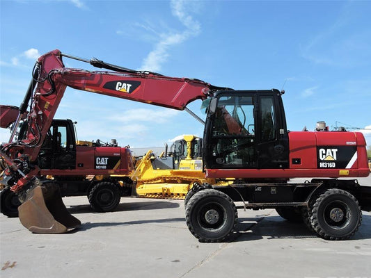 Excavator pe roti - CAT M316D ROTOTILT