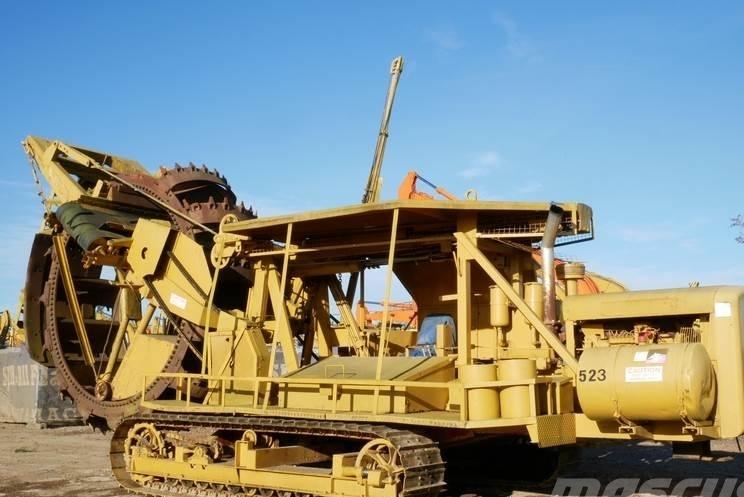 Buldozer - Cleveland / CAT 400 Wheel Trencher