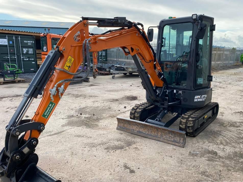 Miniexcavator - Develon DX 27 Z-7