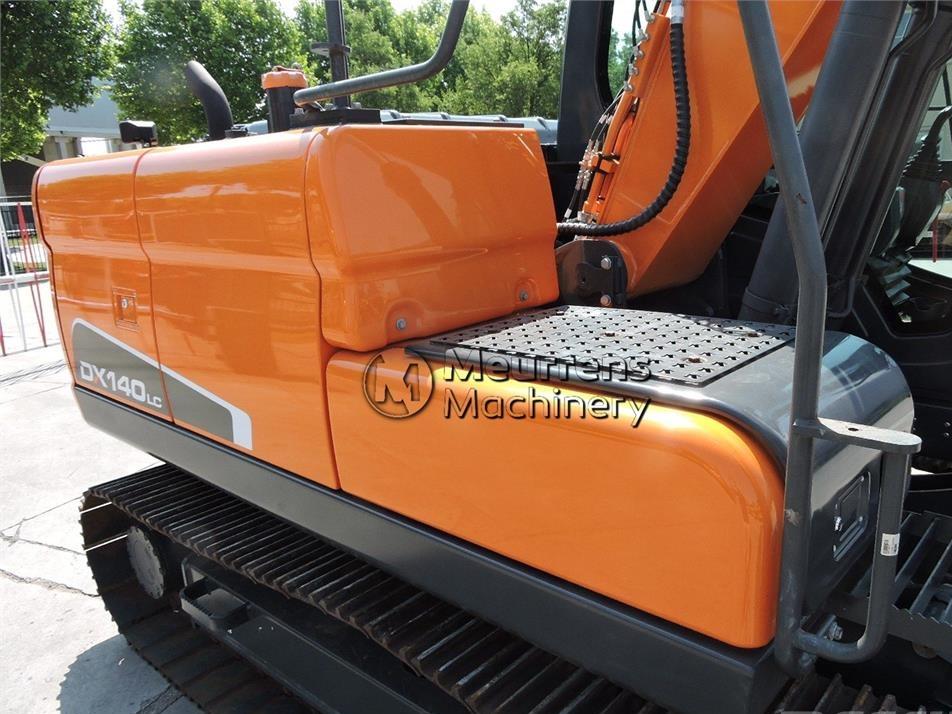 Excavator pe senile - Doosan DX140LC