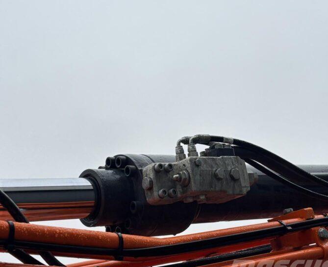 Excavator pe senile - Doosan DX140LCR