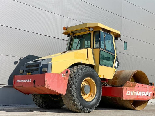 Cilindru terasier - Dynapac CA302D