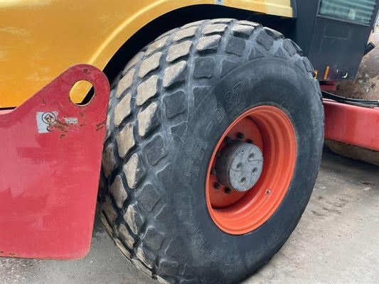 Cilindru terasier - Dynapac CA302D