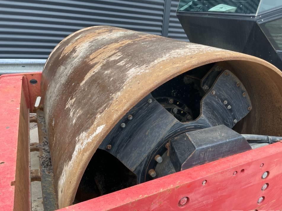 Cilindru terasier - Dynapac CA302D