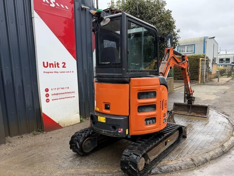 Miniexcavator - Hitachi ZX 26 U-5 A CR 2.7t Mini Excavator