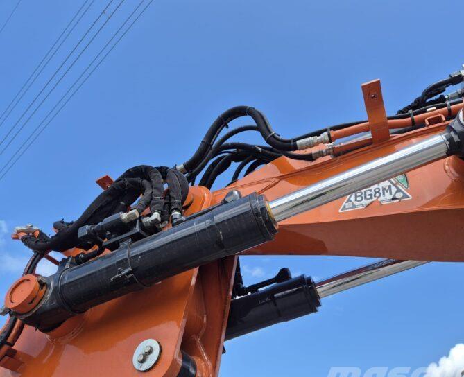 Miniexcavator - Hitachi ZX85USBR-6 2PB