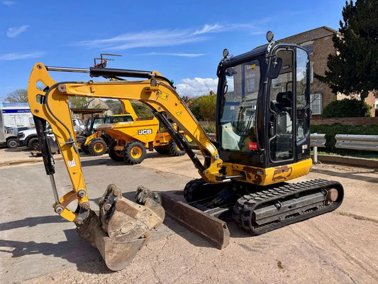 Caterpillar 302.7 – Miniexcavator - VASTech Machinery