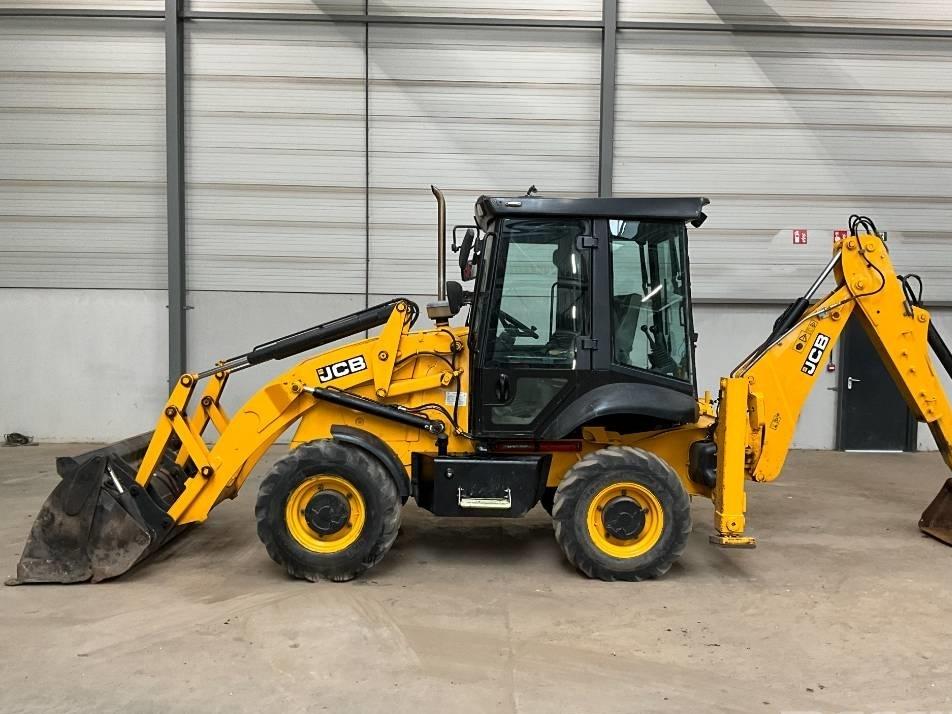 Buldoexcavator - JCB 2 CX Streetmaster 4WS