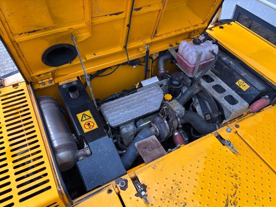 Excavator pe senile - JCB 220 XL 4F -- 220X lc -- 220 X LC