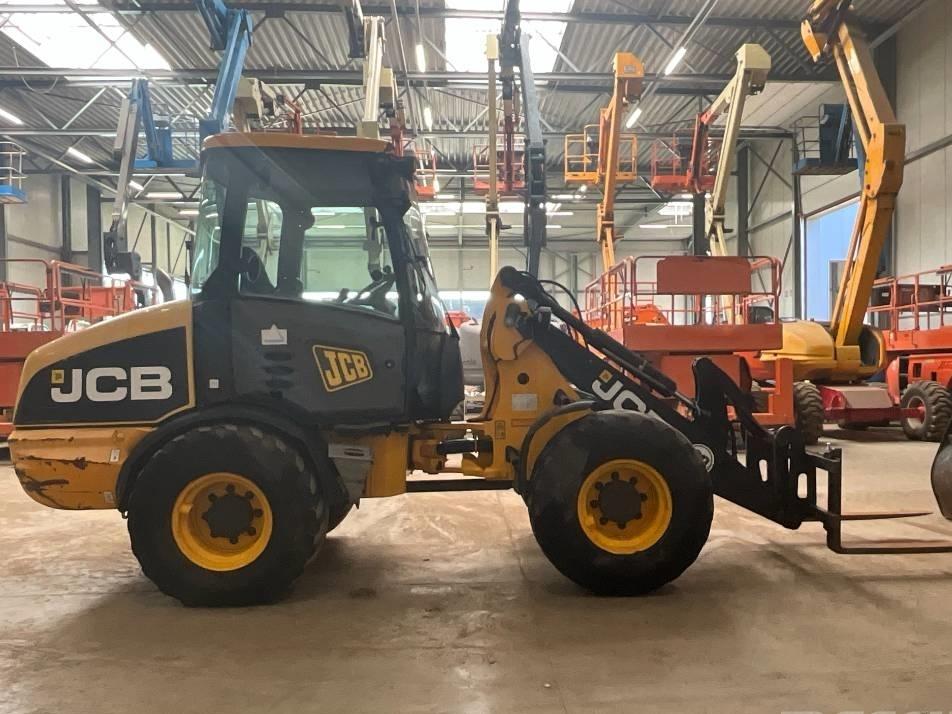 Incarcator frontal - JCB 406 B