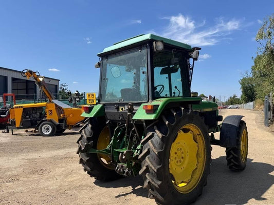 Tractor - John Deere 2850