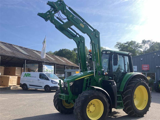 Tractor - John Deere 6120M