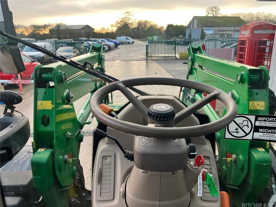 Tractor - John Deere 6120M