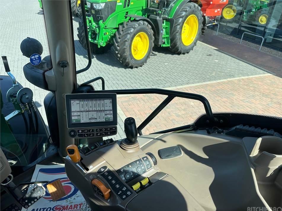 Tractor - John Deere 6135R