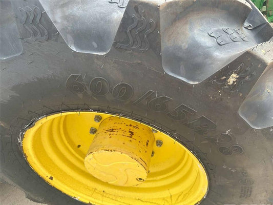 Tractor - John Deere 6155R