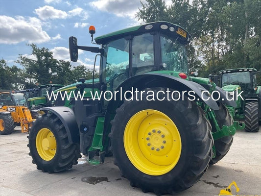 Tractor - John Deere 6215 R
