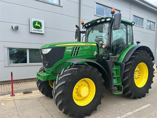Tractor - John Deere 6215R