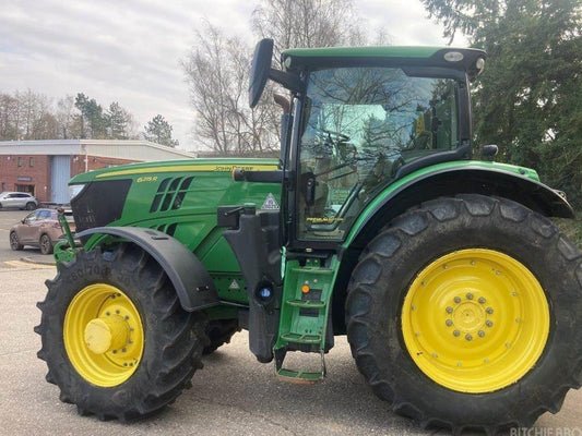 Tractor - John Deere 6215R - VASTech Machinery