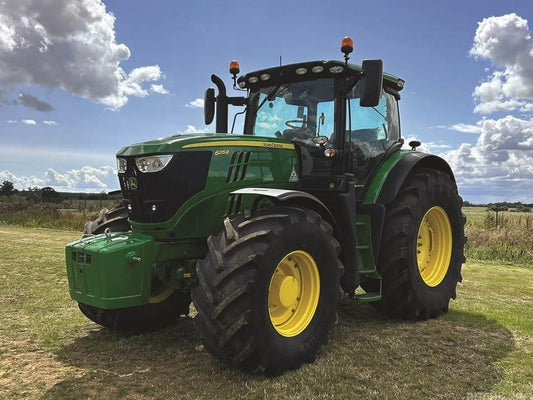 Tractor - John Deere 6215R - VASTech Machinery