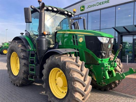 Tractor - John Deere 6250R - VASTech Machinery