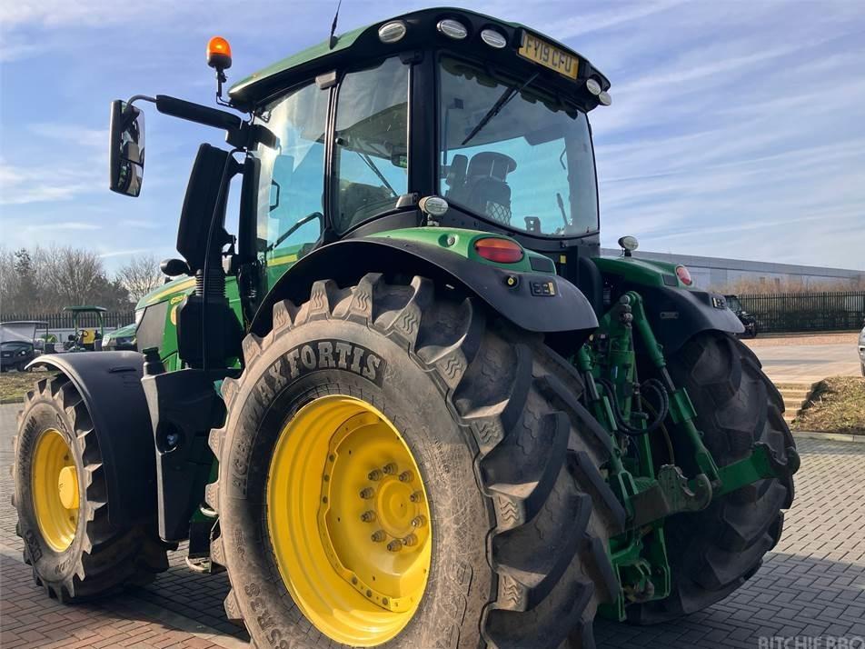 Tractor - John Deere 6250R