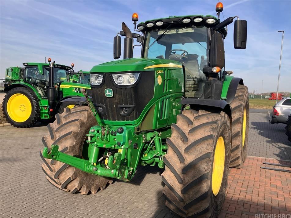 Tractor - John Deere 6250R