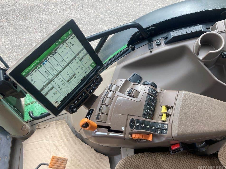 Tractor - John Deere 6250R