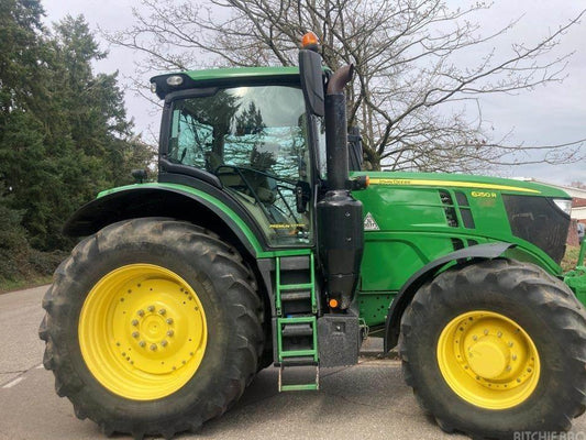 Tractor - John Deere 6250R - VASTech Machinery