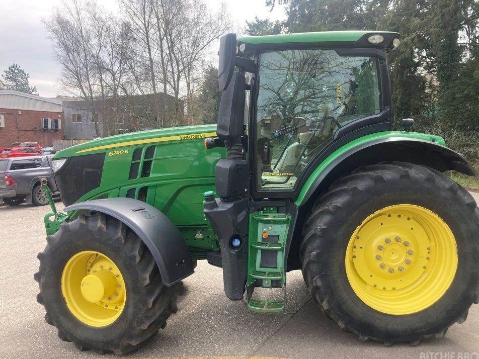 Tractor - John Deere 6250R