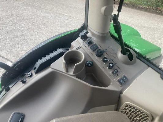 Tractor - John Deere 6R 215