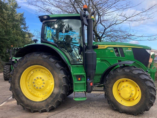 Tractor - John Deere 6R 215