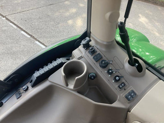 Tractor - John Deere 6R 215