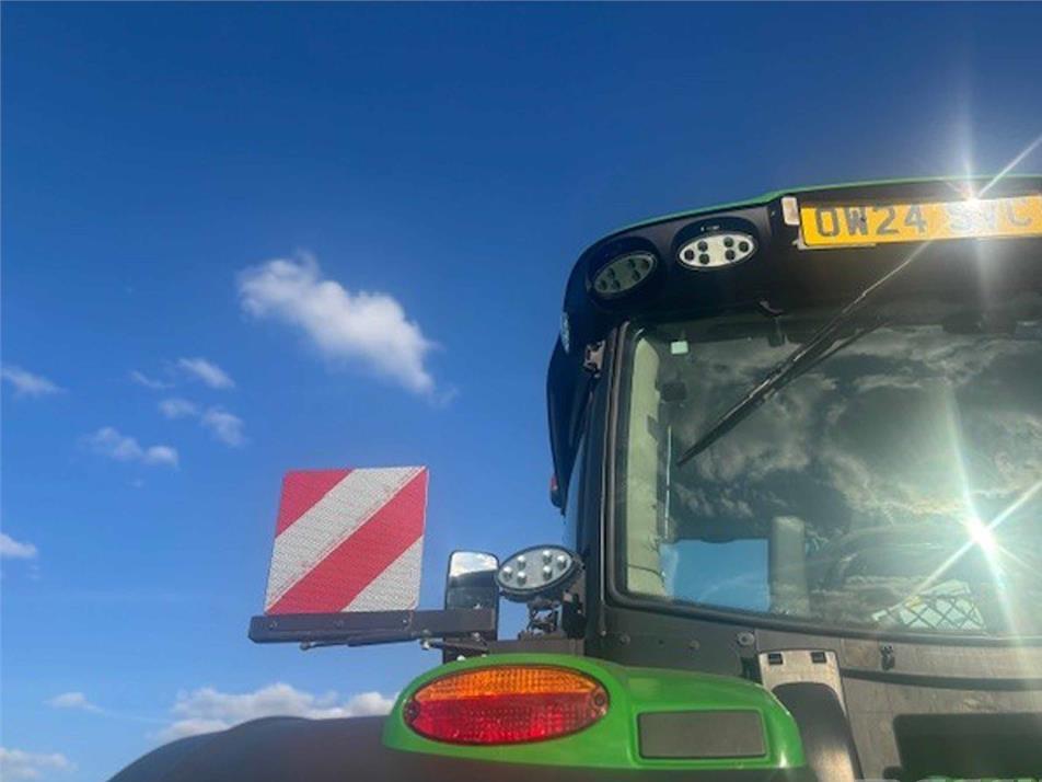 Tractor - John Deere 6R 250